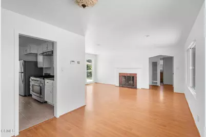 302 Douglas Avenue, Oxnard, CA 93030 - Photo 7