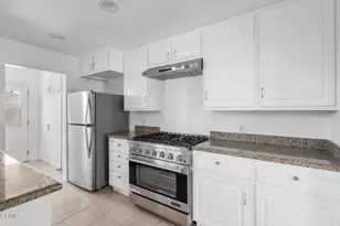 302 Douglas Ave, Oxnard, CA 93030 - Photo 9