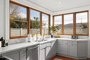 1106 E Santa Clara St, Ventura, CA 93001 - Photo 11