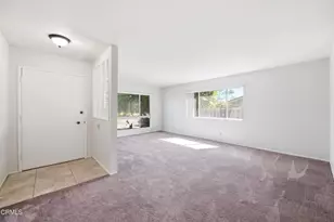 39 Sandra Ct, Thousand Oaks, CA 91320 - Photo 3
