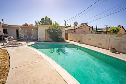 7511 Shoup Avenue, Los Angeles, CA 91307 - Photo 21