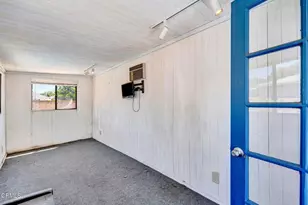 14646 Leadwell St, Van Nuys, CA 91405 - Photo 29