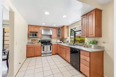 20150 Stagg Street, Winnetka, CA 91306 - Photo 11