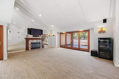 210 Crestview Avenue, Camarillo, CA 93010 - Photo 13