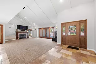 210 Crestview Ave, Camarillo, CA 93010 - Photo 11
