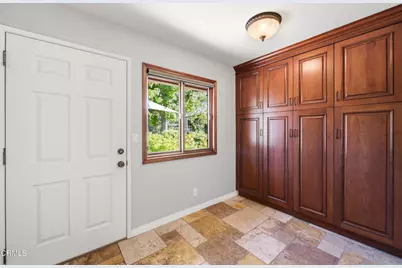 210 Crestview Avenue, Camarillo, CA 93010 - Photo 21