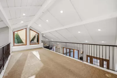 210 Crestview Avenue, Camarillo, CA 93010 - Photo 47