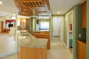 1600 Devonshire Dr, Oxnard, CA 93030 - Photo 17