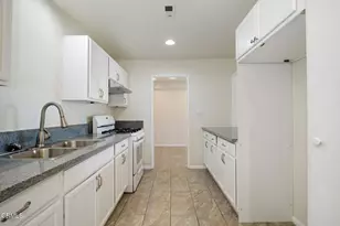 5364 Floral Dr, Ventura, CA 93001 - Photo 9