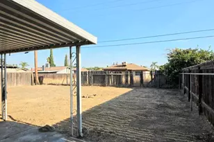 423 Helen Way, Bakersfield, CA 93307 - Photo 15
