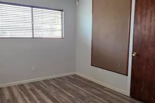423 Helen Way, Bakersfield, CA 93307 - Photo 9