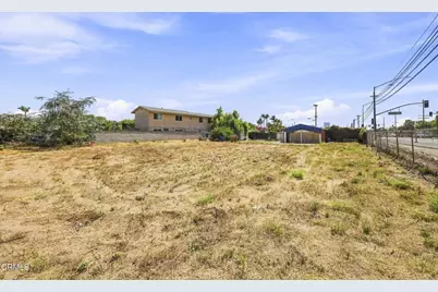 105 Walnut Drive, Oxnard, CA 93036 - Photo 19