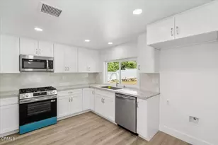 554 Dorena Dr, Newbury Park, CA 91320 - Photo 9