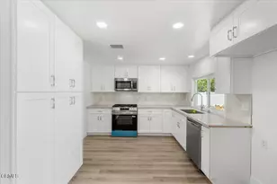 554 Dorena Dr, Newbury Park, CA 91320 - Photo 3