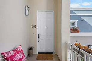 1560 Seabridge Ln, Oxnard, CA 93035 - Photo 5