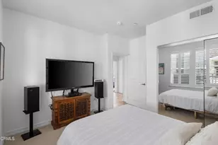 1560 Seabridge Ln, Oxnard, CA 93035 - Photo 11