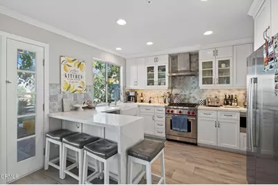 9305 Hollister Street, Ventura, CA 93004 - Photo 9