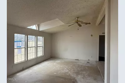 28000 Cummings Valley Road, Tehachapi, CA 93561 - Photo 3