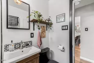 103 Comstock Dr, Ventura, CA 93001 - Photo 17