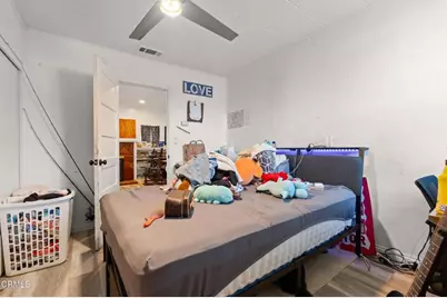 2422 Alameda Avenue, Ventura, CA 93003 - Photo 17