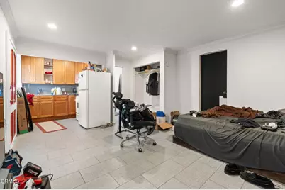 2422 Alameda Avenue, Ventura, CA 93003 - Photo 7