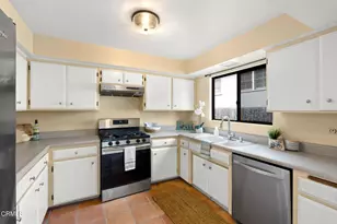 12930 Valleyheart, Los Angeles, CA 91604 - Photo 15