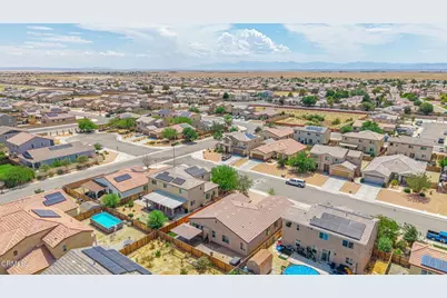 3559 Half Dome Avenue, Rosamond, CA 93560 - Photo 43