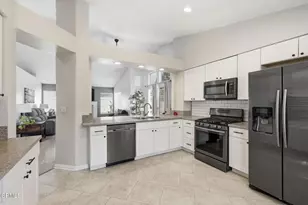 125 Via Solana, Santa Paula, CA 93060 - Photo 11