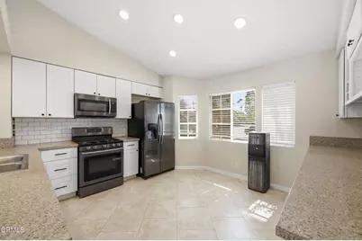 125 Via Solana, Santa Paula, CA 93060 - Photo 13