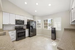 125 Via Solana, Santa Paula, CA 93060 - Photo 13