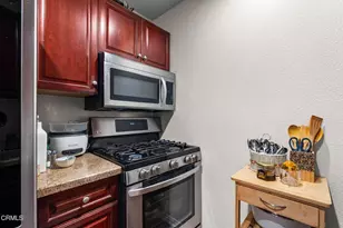 5565 Canoga Ave, Woodland Hills, CA 91367 - Photo 7
