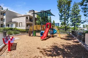 5565 Canoga Ave, Woodland Hills, CA 91367 - Photo 23