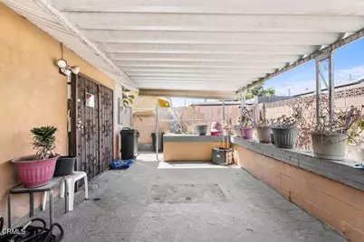 1563 E Second Street, Oxnard, CA 93030 - Photo 25