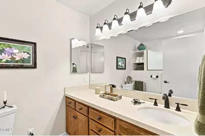 42062 Village 42, Camarillo, CA 93012 - Photo 27
