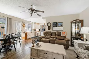 1573 Wolverton Ave, Camarillo, CA 93010 - Photo 9