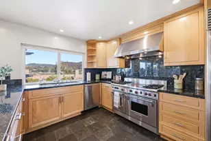 408 Blackhawk Dr, Thousand Oaks, CA 91320 - Photo 17
