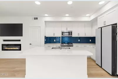 1244 E Thompson Boulevard #101, Ventura, CA 93001 - Photo 17