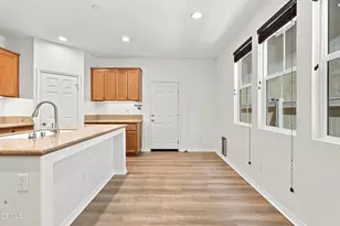 3145 Lisbon Ln, Oxnard, CA 93036 - Photo 15
