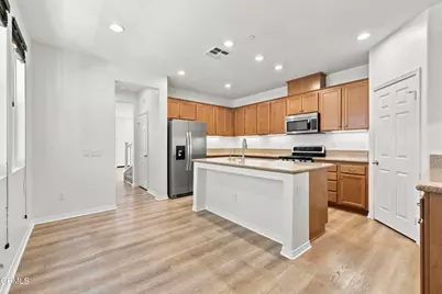 3145 Lisbon Lane, Oxnard, CA 93036 - Photo 13