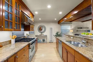 332 Sunset Dr, Oxnard, CA 93035 - Photo 13
