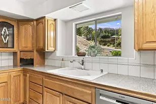 560 N 6th St, Santa Paula, CA 93060 - Photo 13