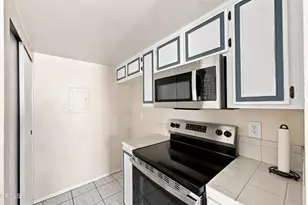 1181 Chalmette Ave, Ventura, CA 93003 - Photo 11