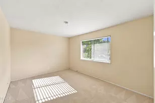 1181 Chalmette Ave, Ventura, CA 93003 - Photo 15