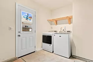 575 E Thomas St, Oak View, CA 93022 - Photo 27
