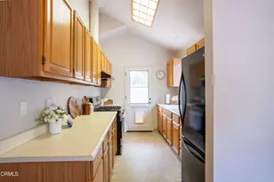 233 El Plano Dr, Ojai, CA 93023 - Photo 17