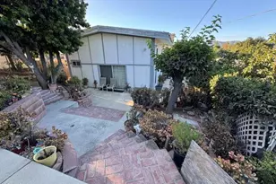 935 E Hillcrest Dr, Thousand Oaks, CA 91360 - Photo 25