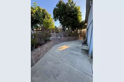935 E Hillcrest Drive, Thousand Oaks, CA 91360 - Photo 27