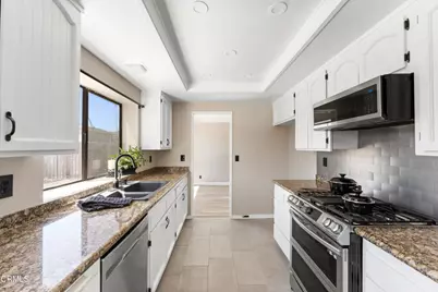 3010 Leeward Way, Oxnard, CA 93035 - Photo 15