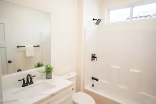 1125 W 2nd St, Oxnard, CA 93030 - Photo 25