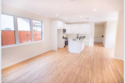 1125 W 2nd Street, Oxnard, CA 93030 - Photo 9